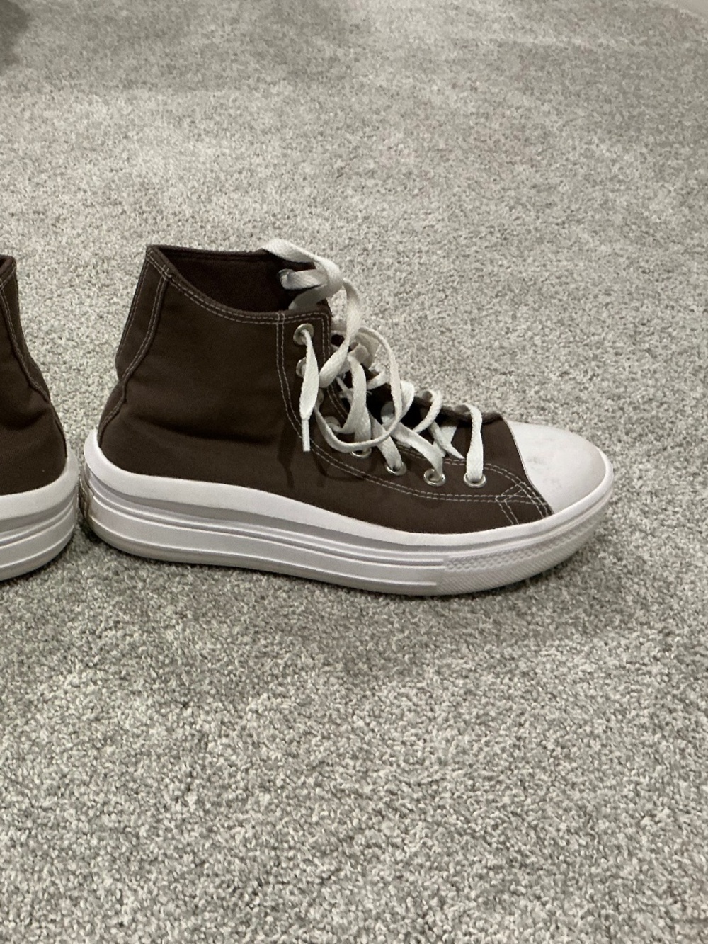 Chuck Taylor Converse Brown Size 9 LIKE NEW - Picture 5 of 5